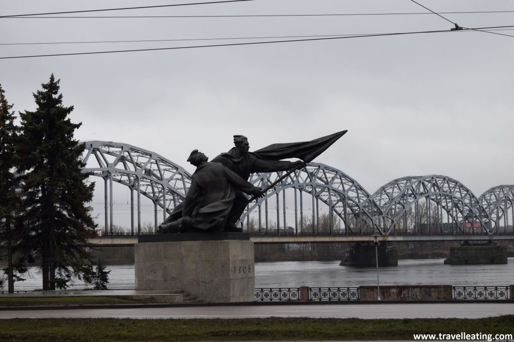 Puente del río Daugava.
