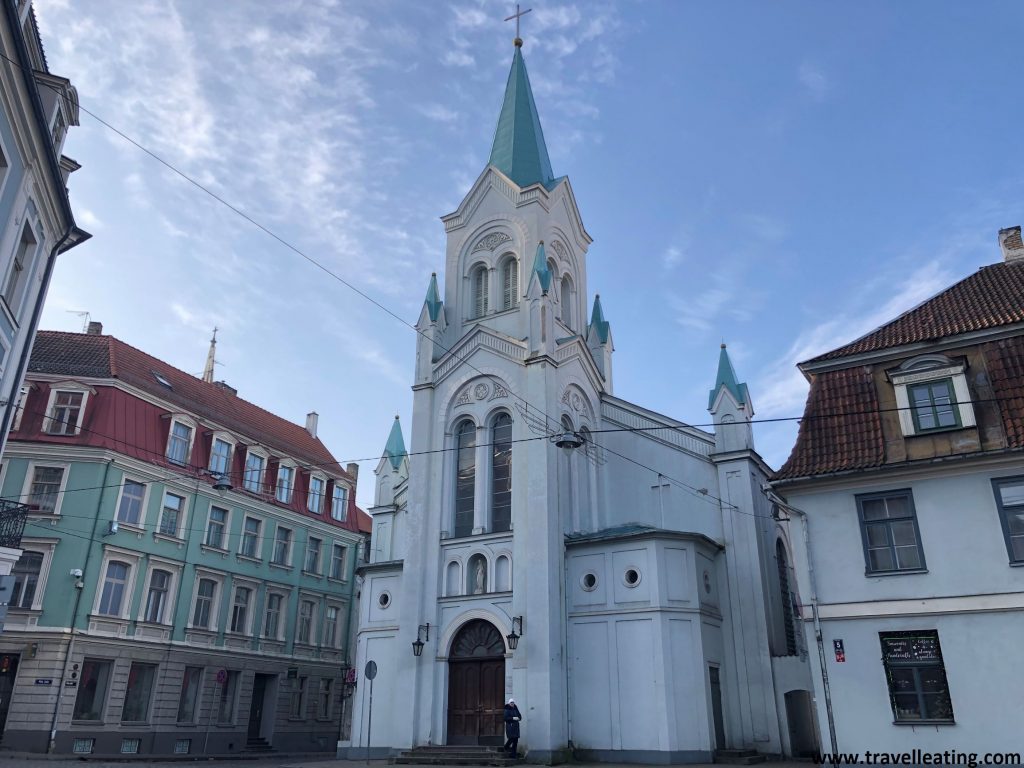 Iglesia de Nuestra Señora de los Dolores, en el casco histórico de Riga.