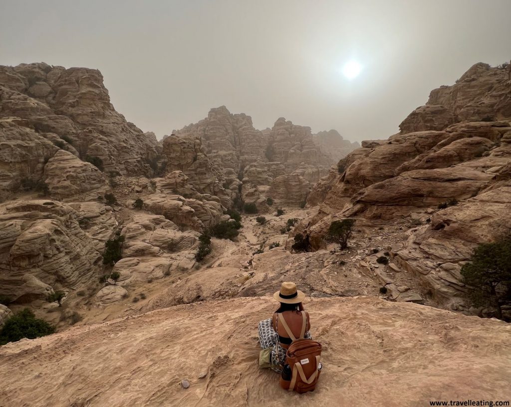 Increíbles vistas desde uno de los miradores de Little Petra, uno de los lugares que ver en Jordania.