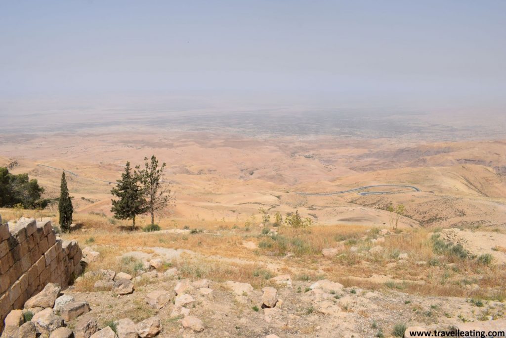 Vistas a Jericó, el Mar Muerto y el río Jordán desde el Monte Nebo, uno de los lugares que ver en Jordania.