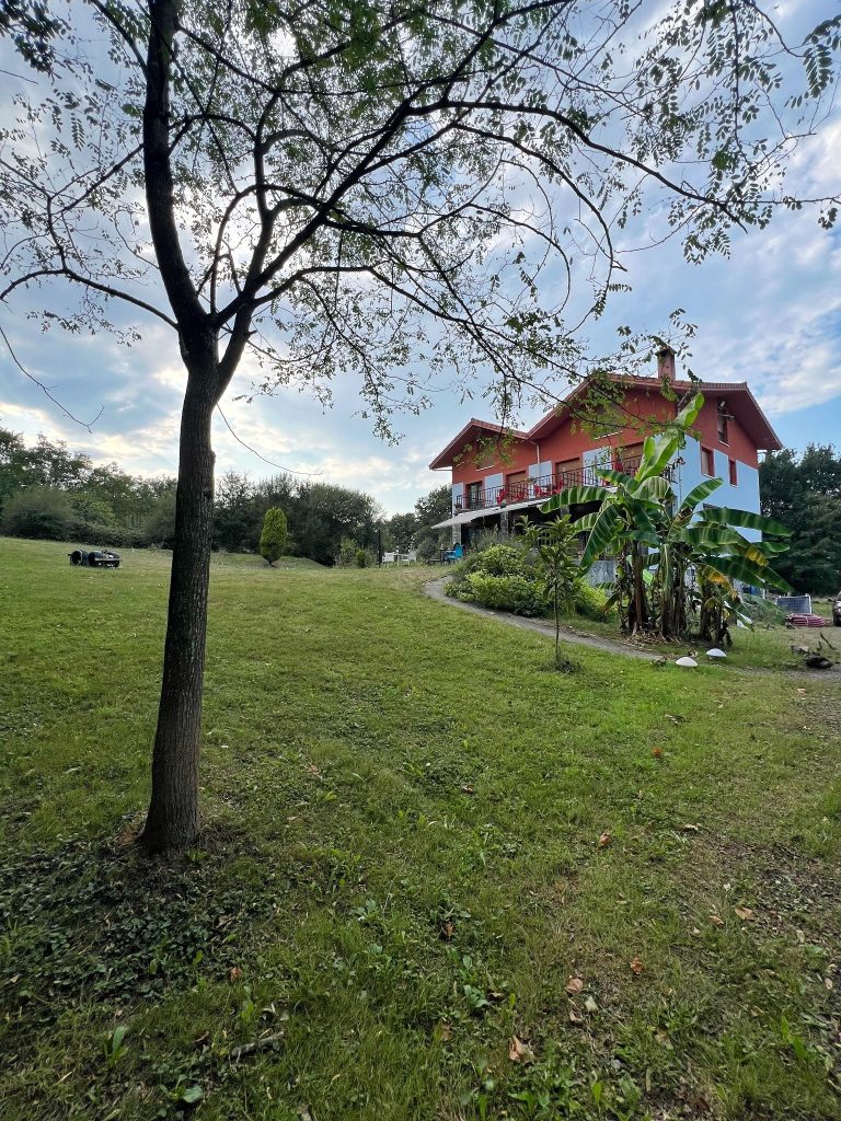 Casa Rural Mendialai, nuestro alojamiento recomendado en el Valle de Carranza.