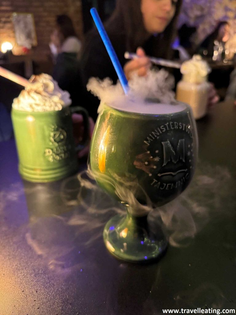 The Leaky Cauldron es una cafetería tematizada en Harry Potter que encontraréis en Cracovia.