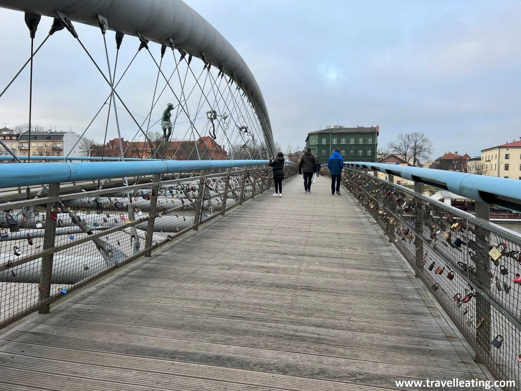 Puente del Padre Bernatek, uno de los puentes más bonitos que ver en Cracovia.